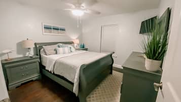 1 bedroom, iron/ironing board, WiFi, bed sheets