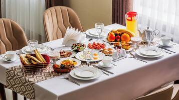 Petit déjeuner buffet compris tous les jours