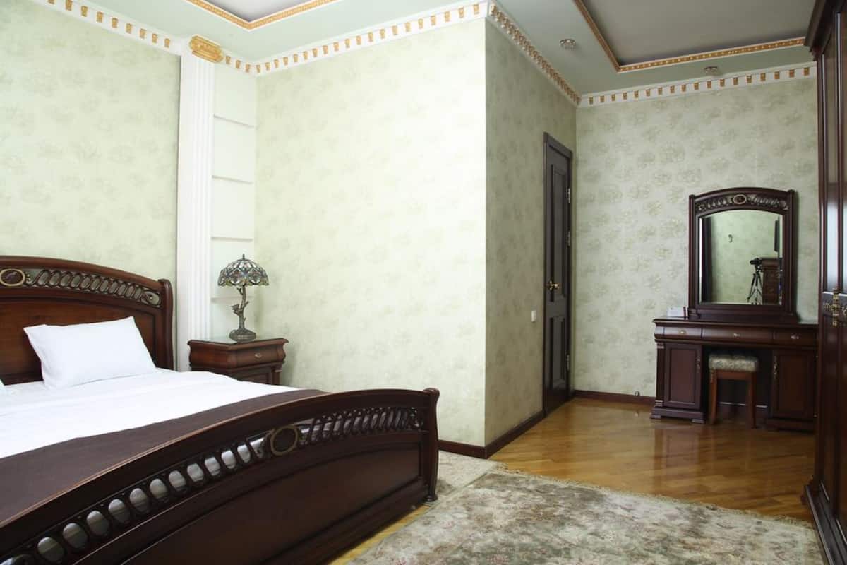 City Studio Suite, City View