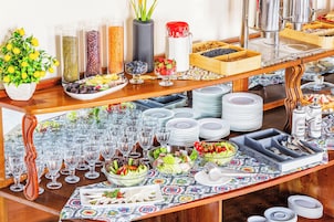 Desayuno buffet incluido todos los días