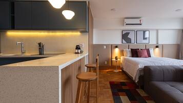 1 bedroom, iron/ironing board, internet, bed sheets