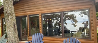 Beautiful Lakefront Property with Guesthouse