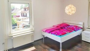 2 室のベッドルーム、WiFi