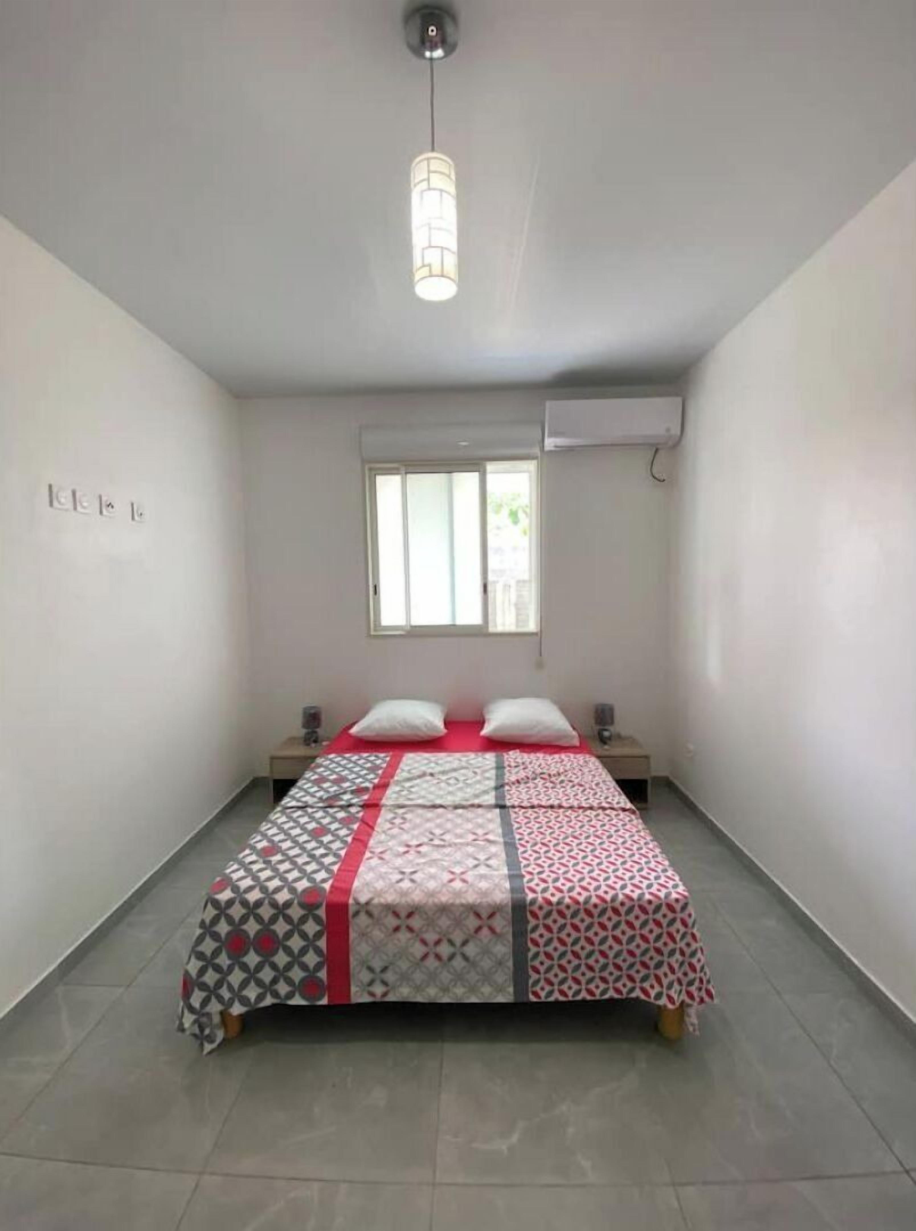 1 camera, ferro/asse da stiro, Wi-Fi gratuito, lenzuola