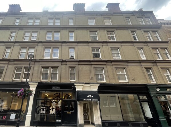 Front of property - Chiltern Street Apartments (London)