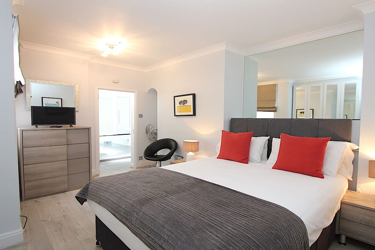 1 bedroom, in-room safe, blackout curtains, iron/ironing board