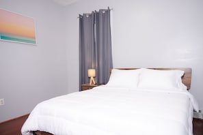 3 bedrooms, desk, iron/ironing board, free WiFi - Cozy apartment 2nd 10min Walk Downtown | City View (Providence)