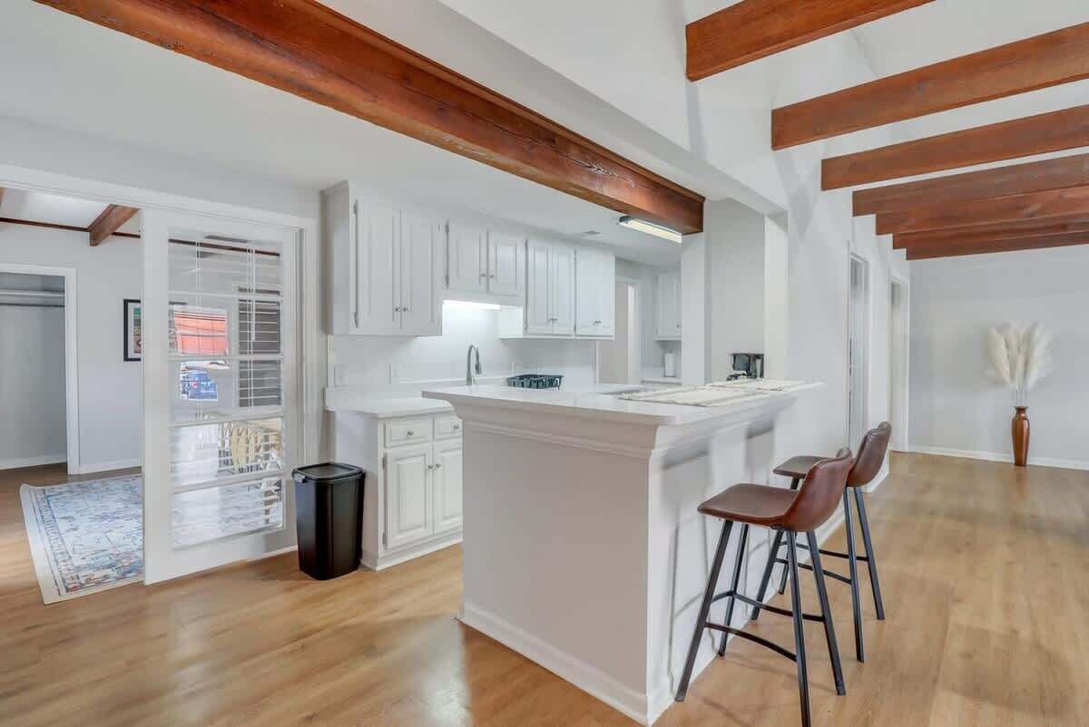 Refrigerador, microondas, parrilla de estufa y lavavajillas 