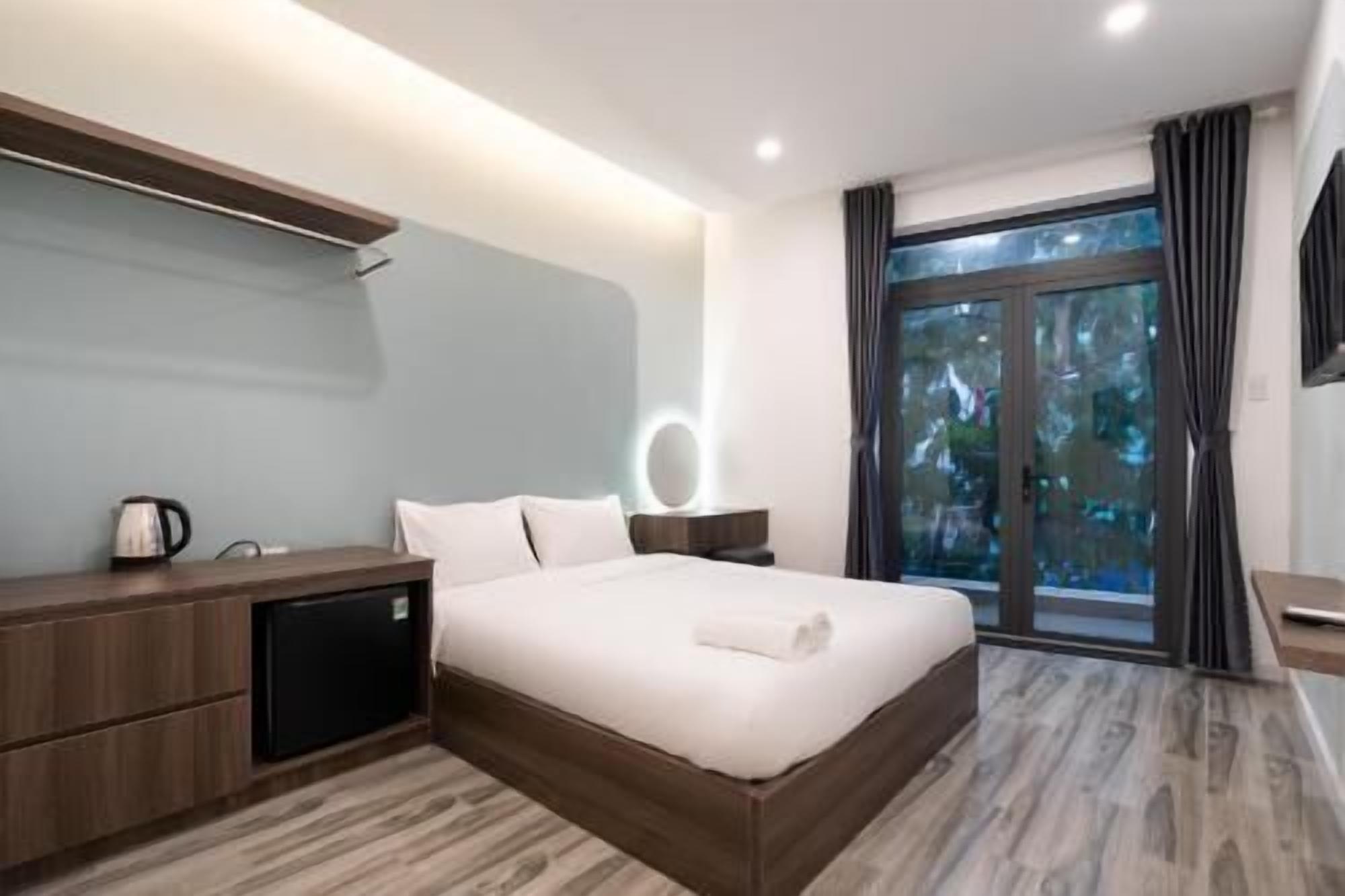 1 Schlafzimmer, hochwertige Bettwaren, Betten mit Memory-Foam-Matratzen