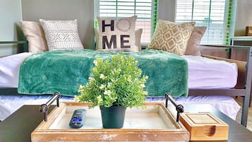 1 bedroom, desk, iron/ironing board, free WiFi