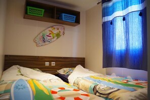 3 chambres, lit parapluie