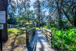 Property grounds - ☆Nature Park House☆ Cozy & Charming | Ace Location (Tampa)