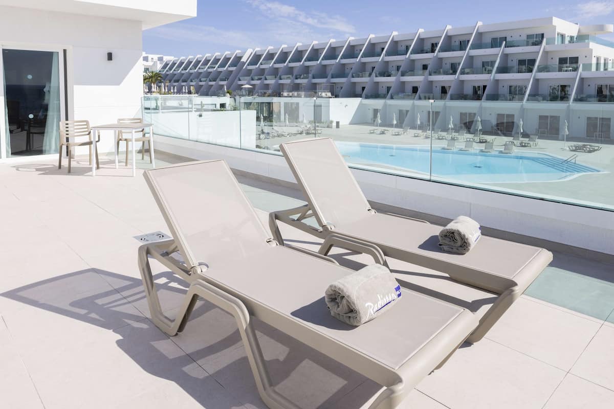 Suite, vista al mar (Ocean Front) | Vista del balcón