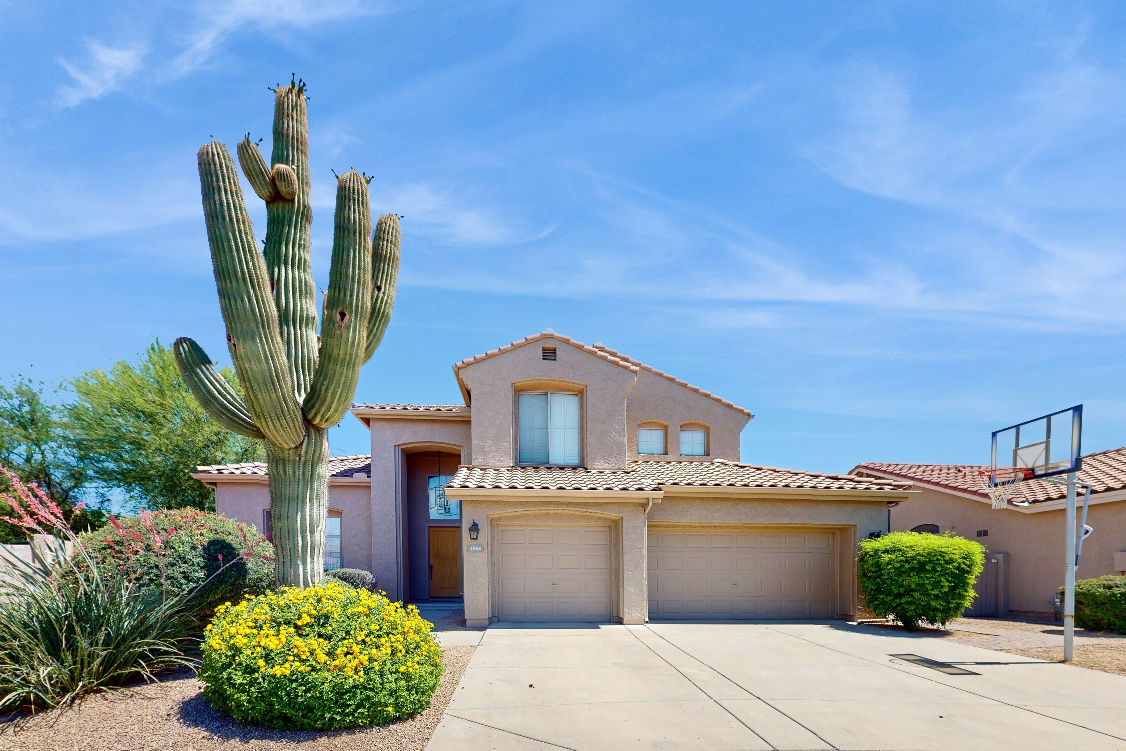 Luxe haven with private pool, game room, putting green & lavish kitchen