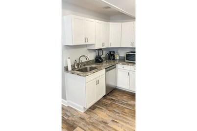 Cozy Modern Micro Apt in the Heart of Fells Point!