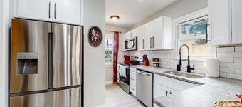 Groovy Getaway in the Heart of Denver