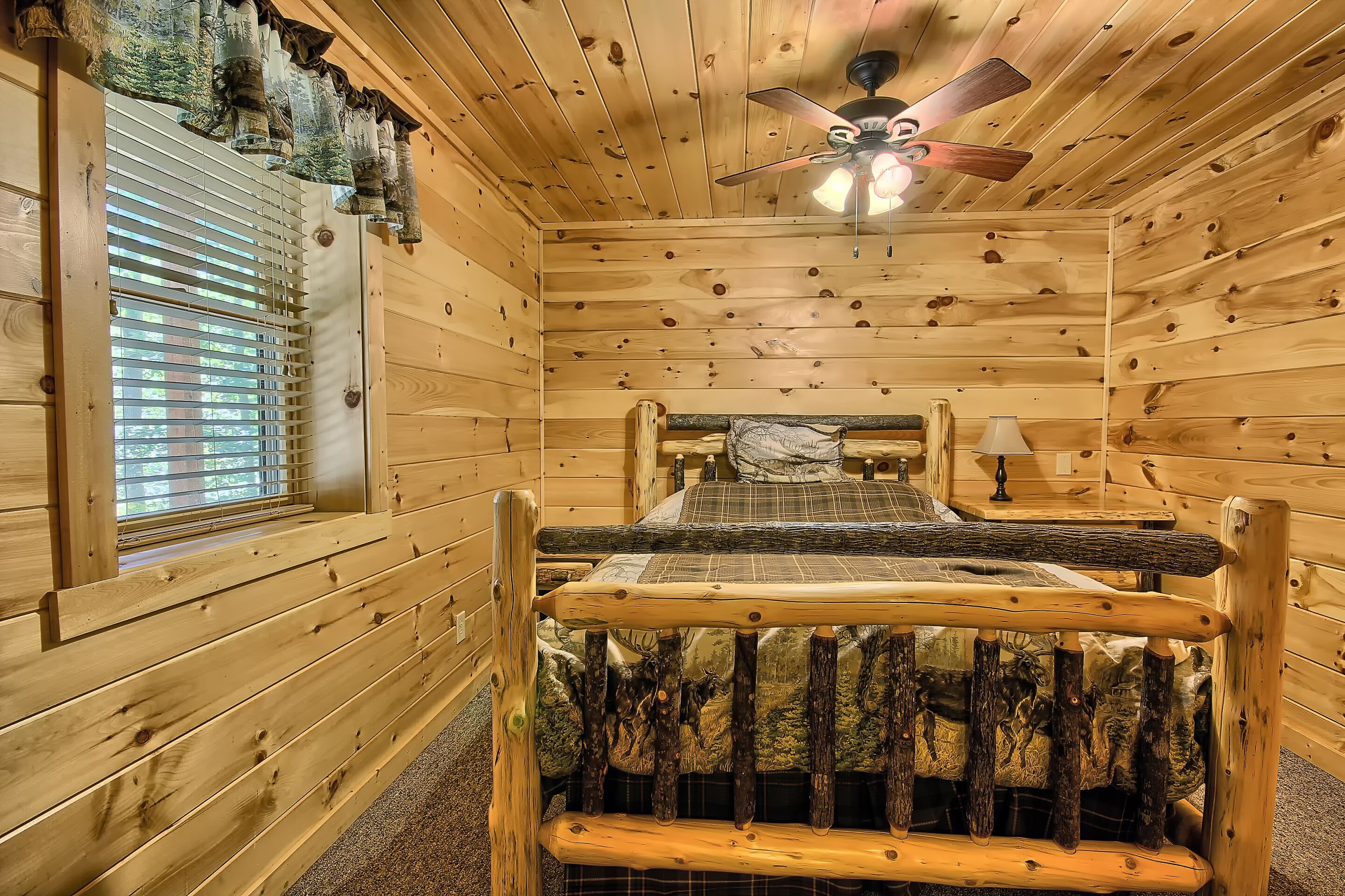 8 chambres, accès au Wi-Fi (inclus), literie fournie