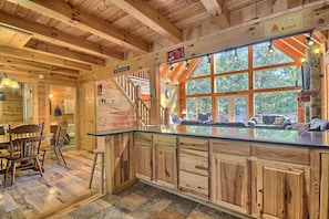 Interior - Hidden Valley Lodge, 8-BedRm Lodge - Hocking Hills (Logan)
