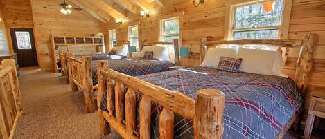 5 bedrooms, WiFi (free), bed sheets