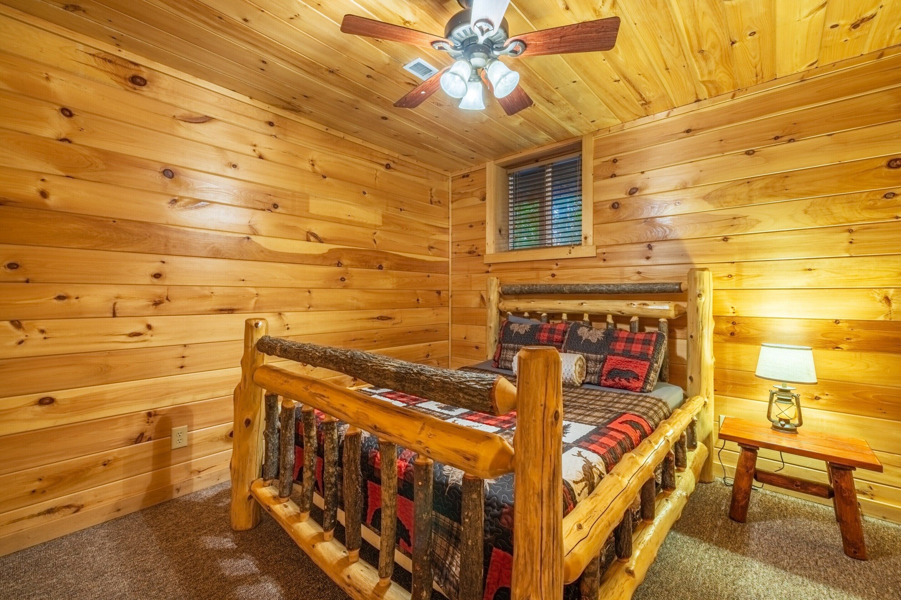 Timber Ridge Lodge - 5-BR, w/King Suite - Hocking Reviews, Deals