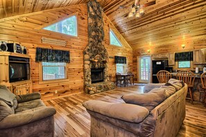 TV, fireplace, DVD player