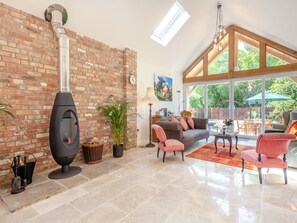 Interior - 4 bedroom accommodation in Wimborne (Wimborne)