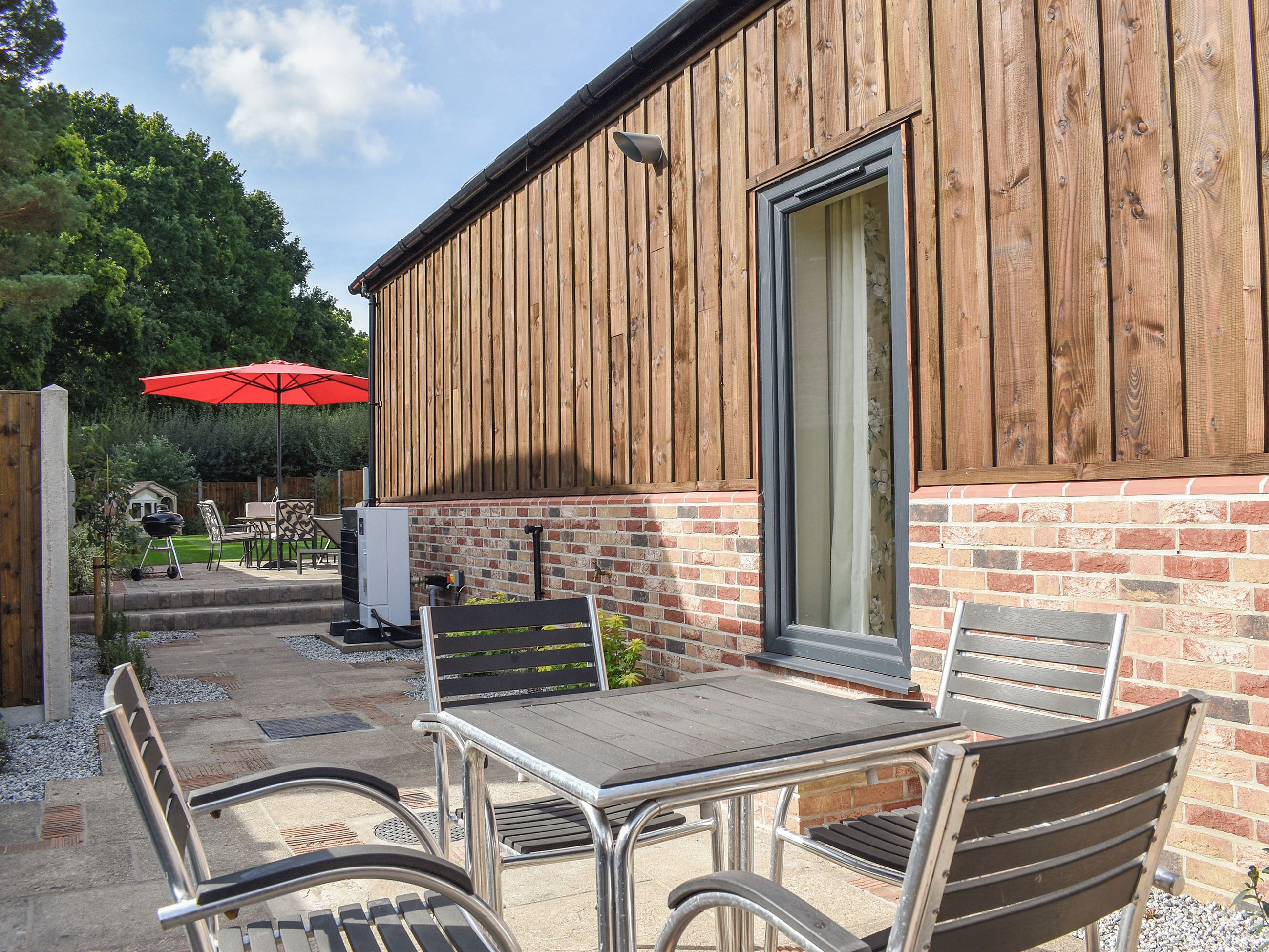 Outdoor area | The Workshop - Bedborough Farm Cottages, Wimborne