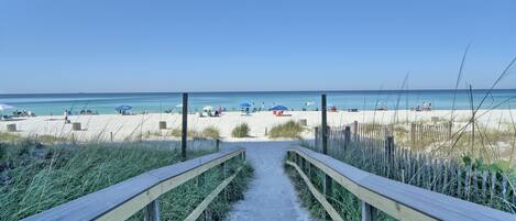 Beach nearby, sun-loungers, beach towels