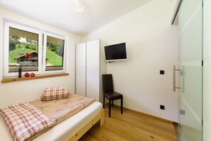 3 Schlafzimmer, kostenloses WLAN, Bettwäsche