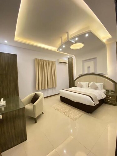 Casa Suites Al Munsiyah
