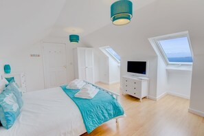 3 habitaciones, decoración personalizada y muebles diferentes 