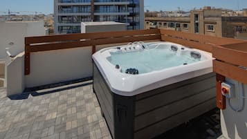 Panoramic Suite | Terrace/patio