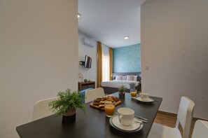 Junior-Suite | Zimmersafe, schallisolierte Zimmer, Bügeleisen/Bügelbrett