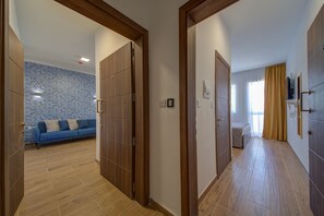 Family Suite | In-room safe, soundproofing, iron/ironing board, free WiFi - Tritoni Marina Apartments and Suites (Gzira)