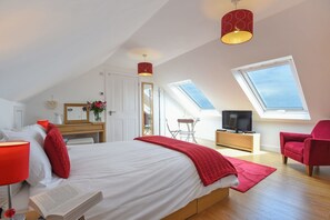 3 bedrooms, individually decorated, individually furnished, free WiFi