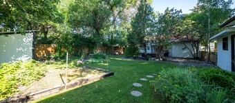 Spacious cozy home, walking distance to Downtown