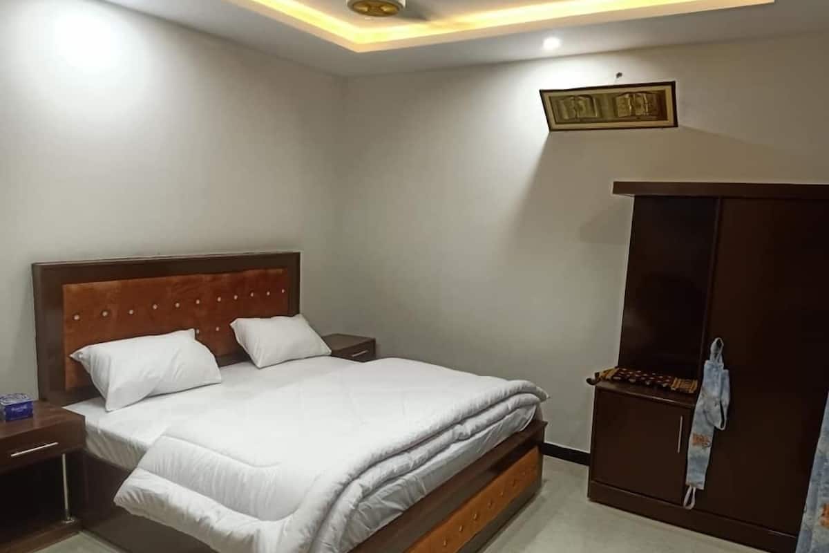 Deluxe Room | Free WiFi, bed sheets
