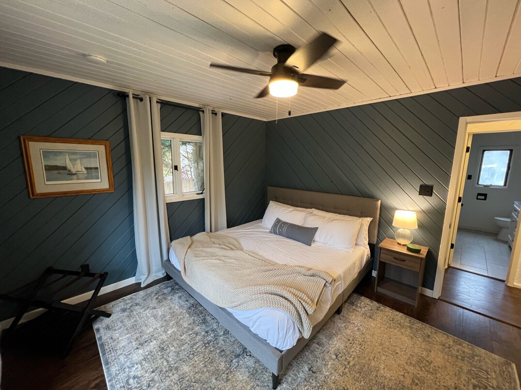 3 chambres, fer et planche à repasser, lit parapluie, Wi-Fi gratuit