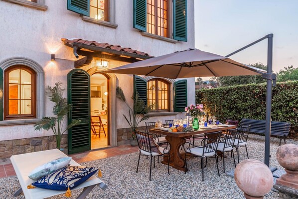 Villa | 4 bedrooms - Villa Cesare Convenient and Smart (Lucca)