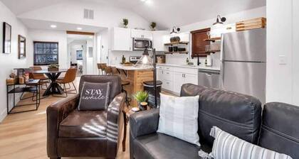 This house is a 2 bedroom(s), 1 bathrooms, located in Wichita, KS.