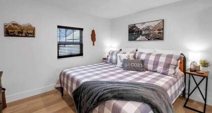 This house is a 2 bedroom(s), 1 bathrooms, located in Wichita, KS.