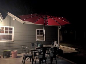 屋外ダイニングエリア