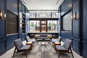 Lobby - Hotel Ardent Dayton Downtown, Tapestry Collection By Hilton (Dayton)