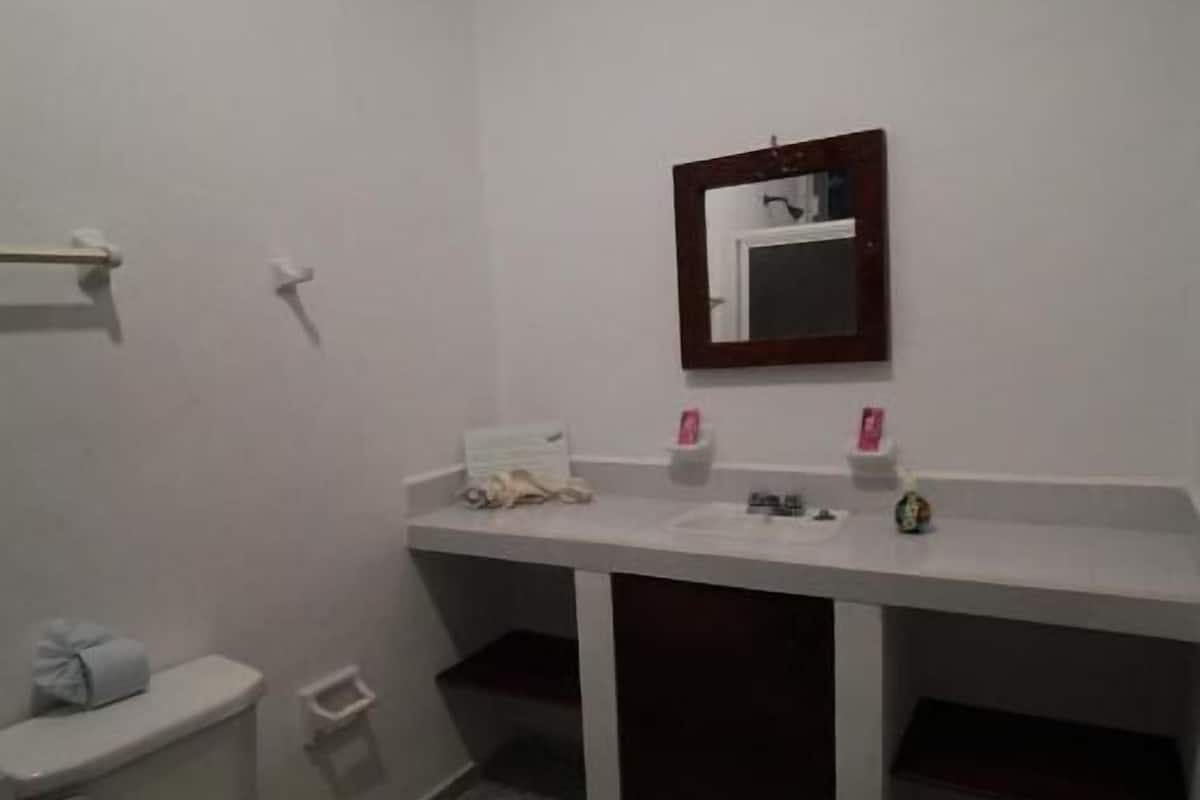 Doccia, soffione a pioggia, asciugamani