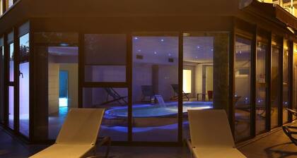 Logis HĂŽtel Spa Rest. le Provence