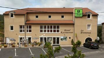 Quang cảnh nhìn từ nơi lưu trú