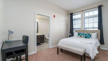 3 habitaciones, tabla de planchar con plancha y wifi gratis