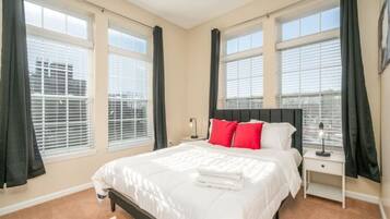 3 bedrooms, iron/ironing board, free WiFi, bed sheets