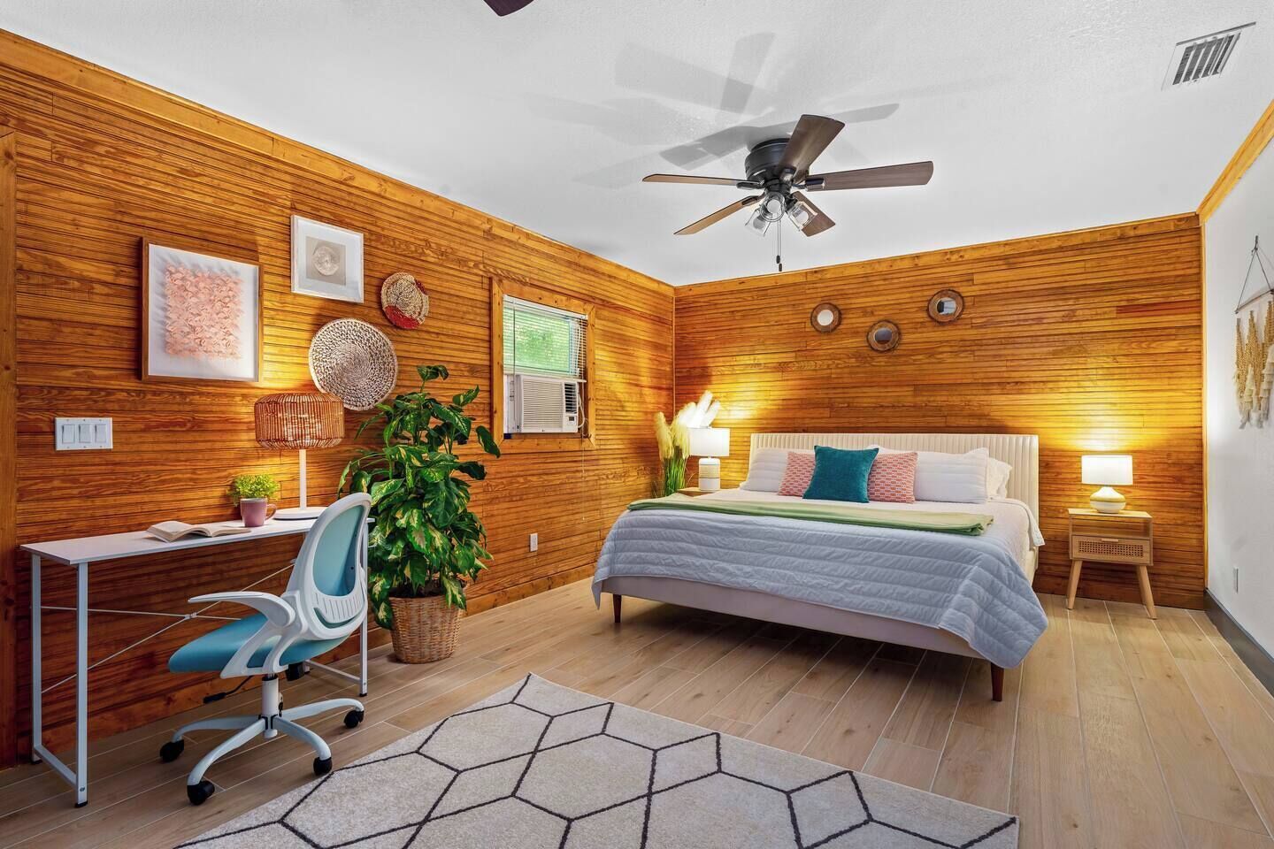 2 bedrooms, desk, iron/ironing board, travel crib