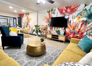 Smart TV, books, offices